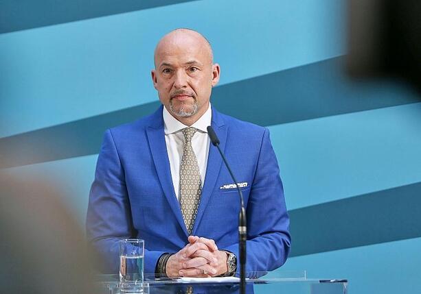 Bild vergr&ouml;&szlig;ern: CSU-Landesgruppenchef: Fraktionen keine Abnicker der Regierung