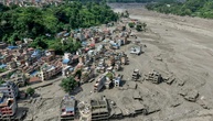 Behörden: Nach Überschwemmungen in Nepal 384 Touristen vermisst