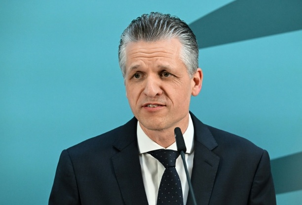 Bild vergr&ouml;&szlig;ern: Frei erwartet Gleichschritt von Union und SPD bei Fraktionsklausur