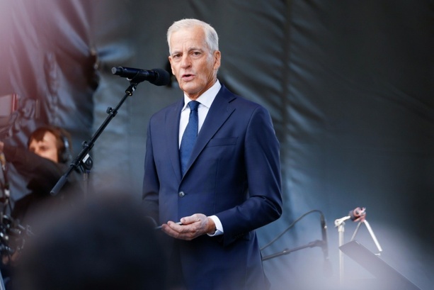Bild vergr&ouml;&szlig;ern: Sorge um König Harald V.: Norwegens Regierungschef sagt Besuch in Berlin ab