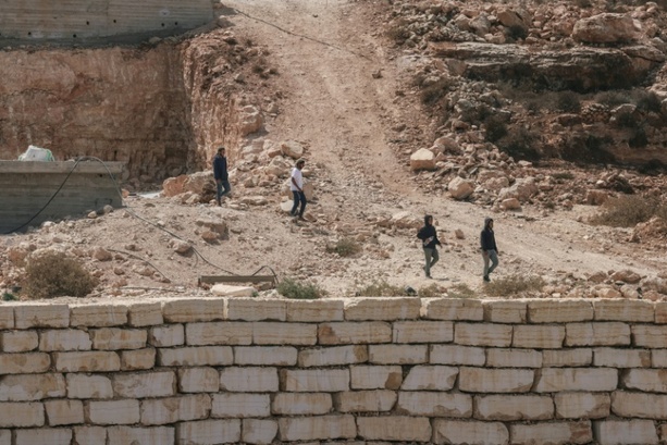 Bild vergr&ouml;&szlig;ern: Israelische Siedler greifen palästinensisches Dorf Kusra im Westjordanland an