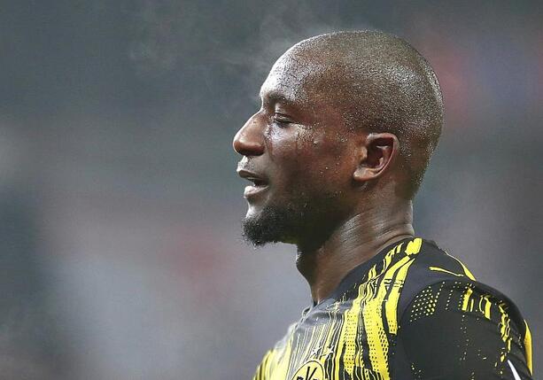 Bild vergr&ouml;&szlig;ern: 1. Bundesliga: Dortmund gewinnt gegen HSV