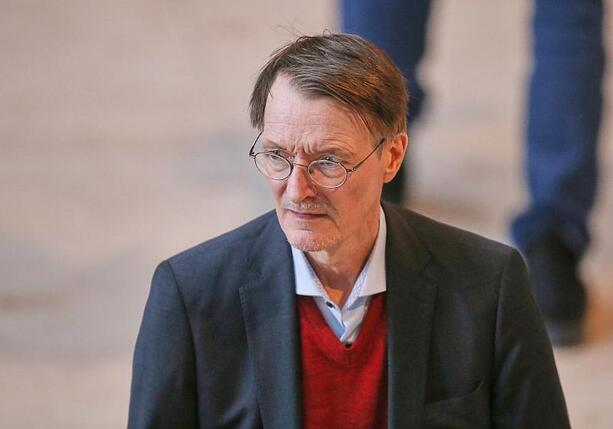 Bild vergr&ouml;&szlig;ern: Lauterbach fordert Termingarantie bei Ärzten
