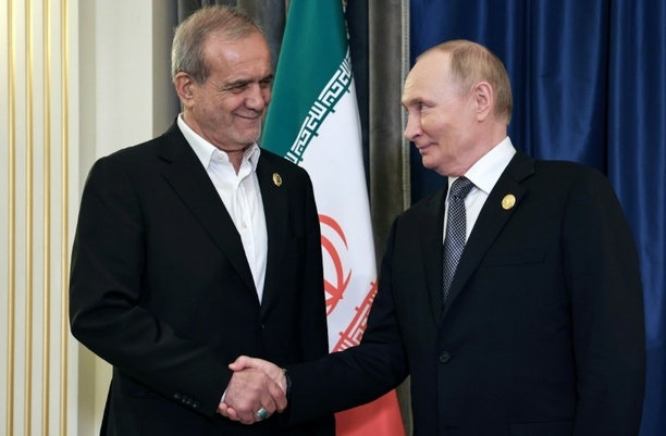 Bild vergr&ouml;&szlig;ern: Präsidenten Russlands, Chinas und des Iran bei Gipfel in Kirgistan