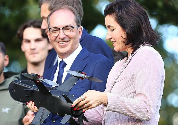Bild vergr&ouml;&szlig;ern: Drohnen: Grüne werfen Dobrindt Kaschieren von Problemen vor
