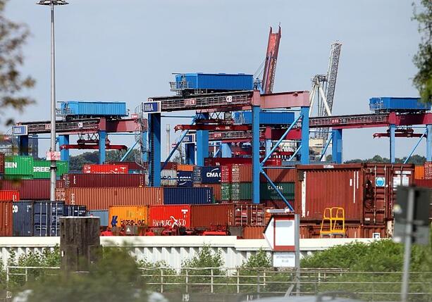 Bild vergr&ouml;&szlig;ern: Ausländische Investitionen in Deutschland legen deutlich zu