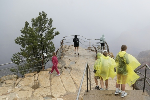 Bild vergr&ouml;&szlig;ern: Noch ein Vermisster nach Sturzflut im Grand Canyon
