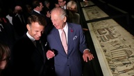 Macron eröffnet Ausstellung von Bayeux-Wandteppich in London