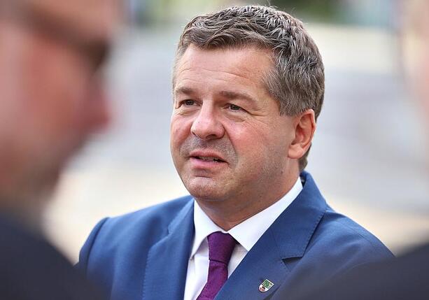 Bild vergr&ouml;&szlig;ern: Schulze weist Ruf nach Tolerierungsverbot zur Linken zurück