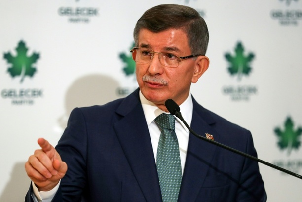 Bild vergr&ouml;&szlig;ern: Türkische Staatsanwaltschaft ermittelt gegen Erdogan-Rivalen Davutoglu wegen Beleidigung