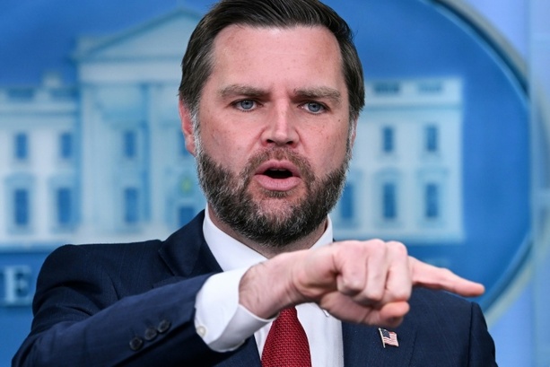 Bild vergr&ouml;&szlig;ern: Vance: USA untersuchen Angriff auf iranische Hochzeit