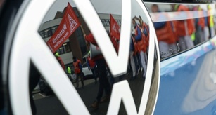 50.000 Stellen betroffen: Aufsichtsrat von Volkswagen stimmt Sanierungsplan zu