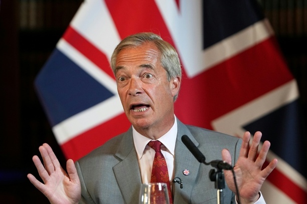 Bild vergr&ouml;&szlig;ern: Spendenskandal: Politiker von rechtspopulistischer Partei Reform UK zurückgetreten