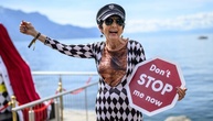 Tausende pilgern an Freddie Mercurys 80. Geburtstag nach Montreux