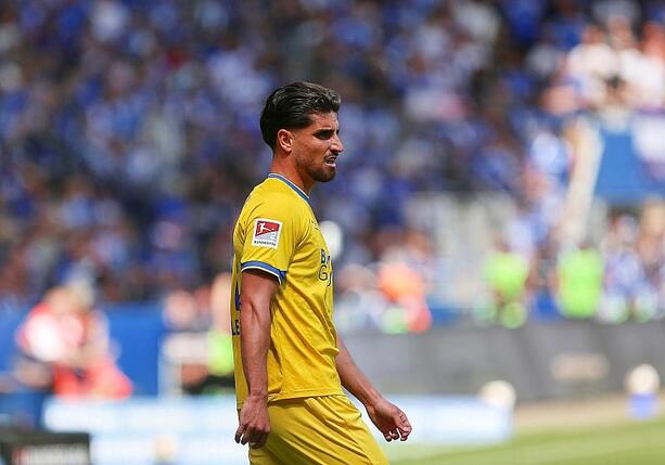 Bild vergr&ouml;&szlig;ern: 2. Bundesliga: Osnabrück schlägt Braunschweig - Hertha an der Spitze