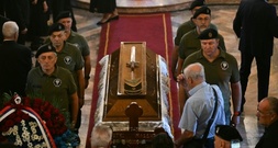 Feierlichkeiten zur Beisetzung von Kriegsverbrecher Mladic in Belgrad haben begonnen