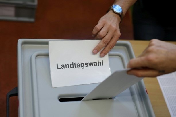 Bild vergr&ouml;&szlig;ern: Mittelalte Menschen und Männer in Sachsen-Anhalt besonders oft AfD-Wähler
