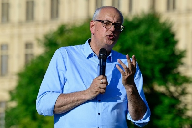Bild vergr&ouml;&szlig;ern: Bremer Bürgerschaftswahl: SPD nominiert Bürgermeister Bovenschulte als Spitzenkandidat