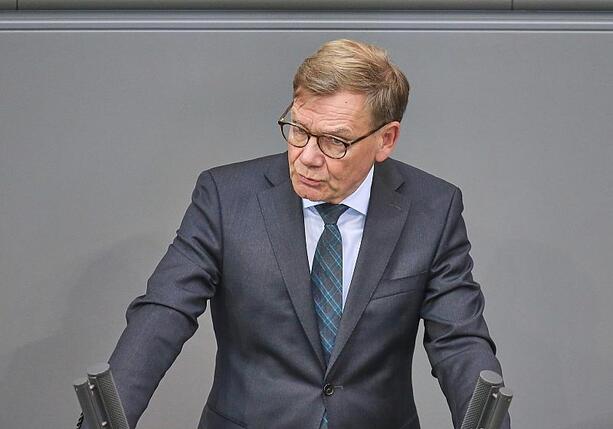 Bild vergr&ouml;&szlig;ern: Rüstungsindustrie unterstützt Wadephul bei Ukraine-Forderung