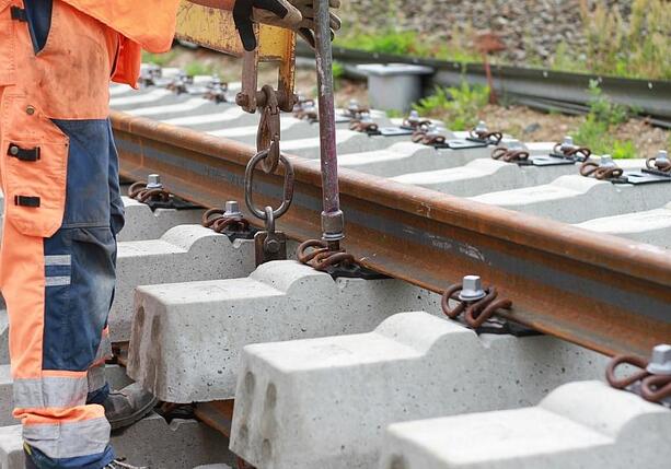 Bild vergr&ouml;&szlig;ern: Verzögerungen bei Korridorsanierungen der Bahn erwartet