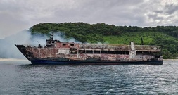30 Leichen nach Brand auf philippinischer Fähre gefunden
