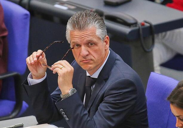 Bild vergr&ouml;&szlig;ern: Frei droht möglicher AfD-Landesregierung mit Bundeszwang