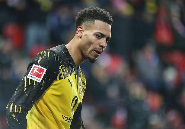Bild vergr&ouml;&szlig;ern: 1. Bundesliga: Dortmund schlägt Paderborn