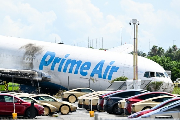 Bild vergr&ouml;&szlig;ern: Nach Unglück in Miami: Amazon setzt Kooperation mit Fluggesellschaft aus