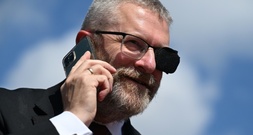 EU-Parlament hebt Immunität von ultrarechtem polnischen Politiker Braun auf