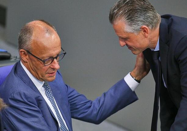 Bild vergr&ouml;&szlig;ern: Frei: Unionsfraktion steht hinter Merz