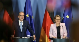 Nach CSD-Anschlag: Regierung legt Zehn-Punkte-Plan gegen islamistischen Terrorismus vor