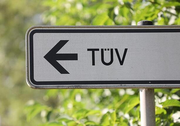 Bild vergr&ouml;&szlig;ern: TÜV will Pflichtprüfung für KI-Sprachmodelle