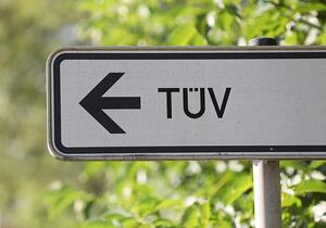 TÜV will Pflichtprüfung für KI-Sprachmodelle