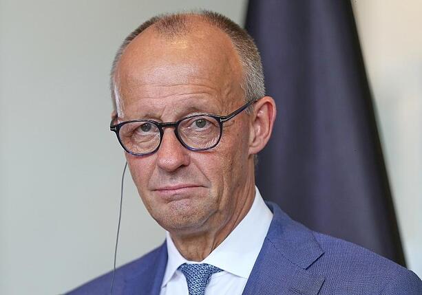Bild vergr&ouml;&szlig;ern: Merz telefoniert mit Trump über Ukrainekrieg und Straße von Hormus
