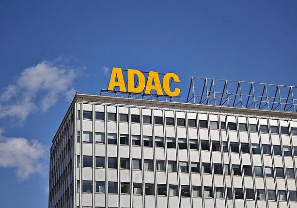 Bild vergr&ouml;&szlig;ern: ADAC plädiert für Stromsteuersenkung als Anreiz für E-Autos