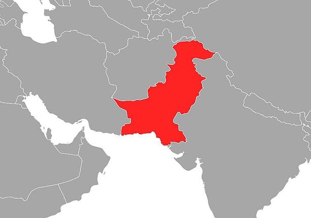Bild vergr&ouml;&szlig;ern: Etliche Tote bei Anschlag auf Moschee in Pakistan