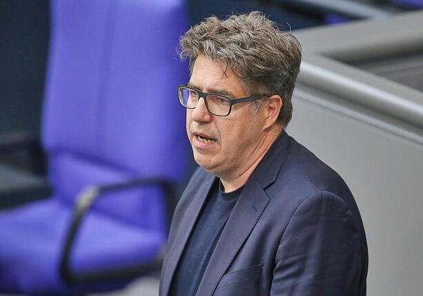Bild vergr&ouml;&szlig;ern: Grüne pochen auf Direktzahlungen statt erneutem Tankrabatt