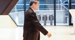 Vor Trump-Xi-Gipfel: US-Finanzminister empfängt Chinas Vize-Regierungschef in New York