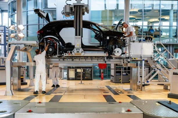 Bild vergr&ouml;&szlig;ern: Automobil-Aktionstag: IG Metall kritisiert auch mangelhafte Industriepolitik