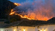 Waldbrand in Kolumbien bedroht bei Touristen beliebte Andenstadt Villa de Leyva