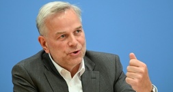 Mecklenburg-Vorpommern: Holm rechnet mit SPD-geführter Regierung