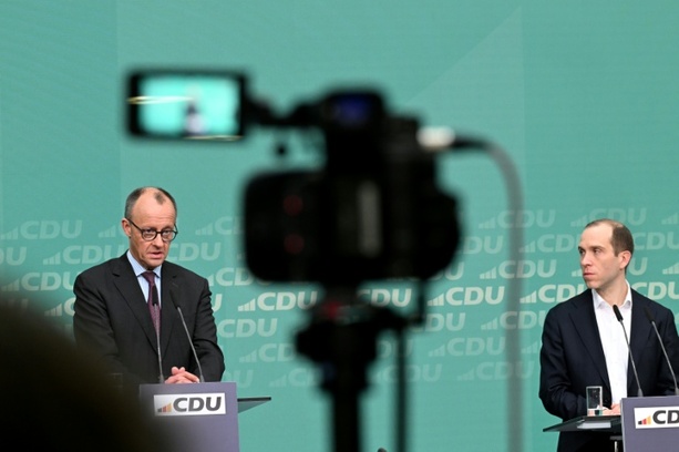 Bild vergr&ouml;&szlig;ern: Hamburgs CDU-Landeschef Thering: Merz muss notfalls Vertrauensfrage stellen