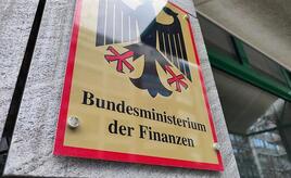 Bundesregierung prüft Reform des Übernahmerechts