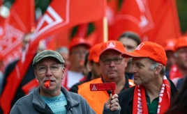 Metall- und Elektroindustrie: IG Metall pocht auf fünf Prozent mehr Geld