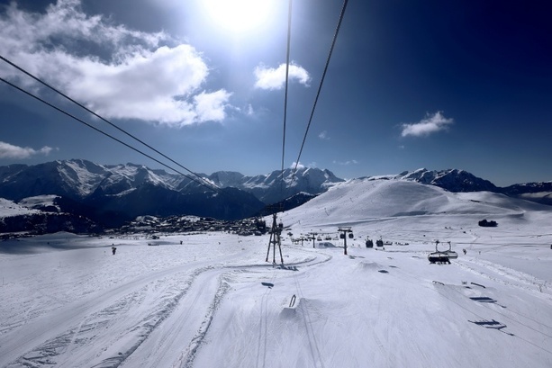 Bild vergr&ouml;&szlig;ern: Frankreich nach Jahren wieder auf Platz eins der Skidestinationen