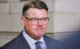 Rhein lehnt Steuererhöhungen der Bundesregierung ab