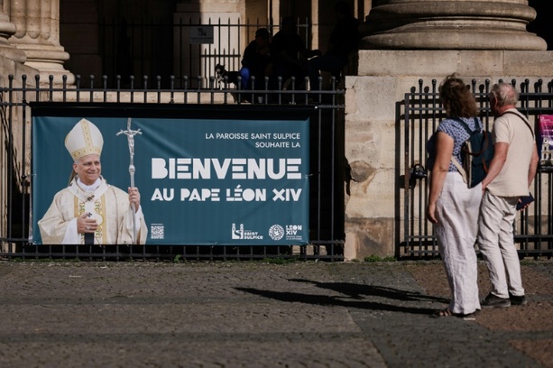 Bild vergr&ouml;&szlig;ern: Papst Leo kommt nach Frankreich: Besuch im Elysée und bei der Unesco
