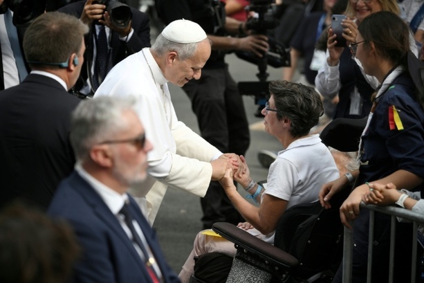 Bild vergr&ouml;&szlig;ern: Papst kritisiert Sterbehilfe: Nicht alles, was legal ist, ist moralisch