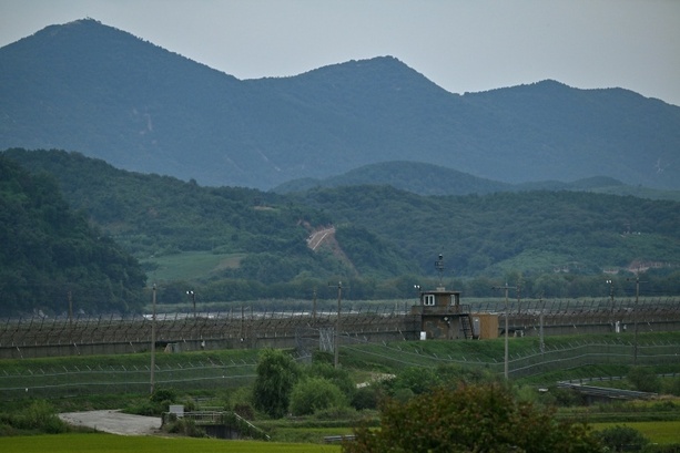 Bild vergr&ouml;&szlig;ern: Seoul: Nordkoreanische Minen vermutlich Auslöser von Explosion in Grenzgebiet