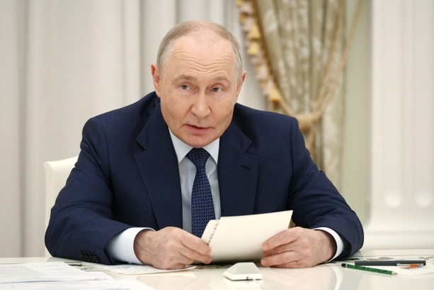 Bild vergr&ouml;&szlig;ern: Putin ordnet weitere Aufstockung der russischen Armee an